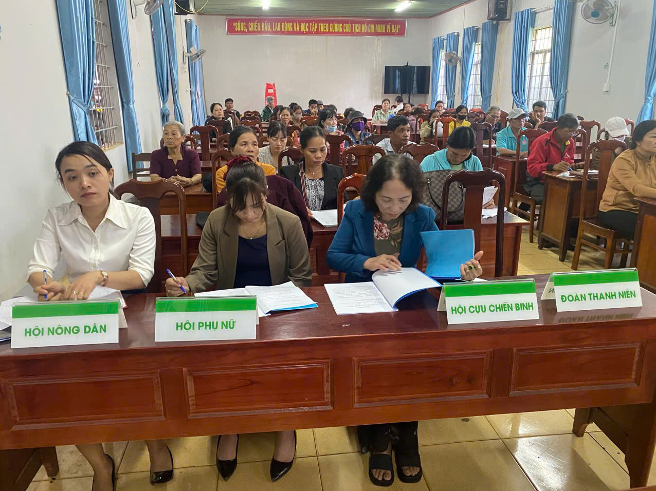 hình hội